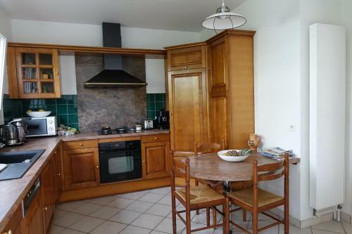 Villa Maison Avec Jardin, Au Centre De Nancy, � 2 Pas De La Fac De Lettres