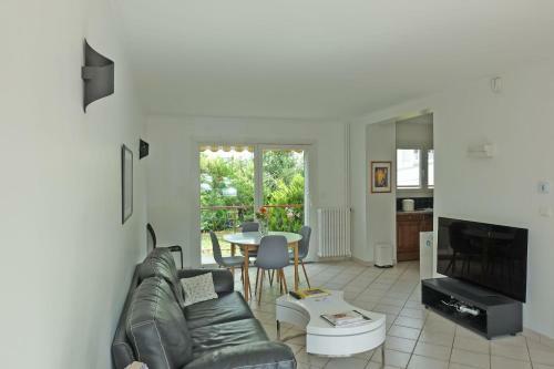 Villa Maison Avec Jardin, Au Centre De Nancy, � 2 Pas De La Fac De Lettres