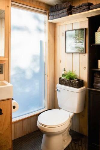 Villa Modern Tiny Home In The Woods
