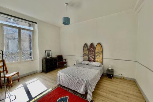 Very Spacious Apartment In The Heart Of Downtown