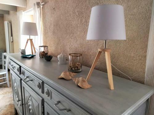 Chaumi�re Typique Proche Plage 1-4pers Ty Plouz
