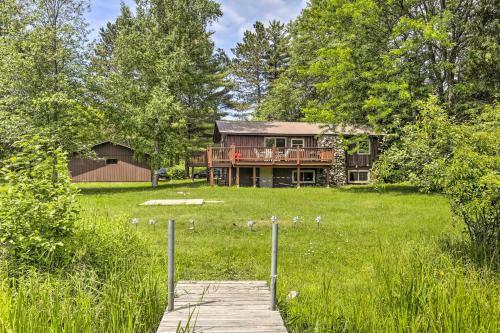 Lakefront Tomahawk Cabin With Boat Dock And Deck