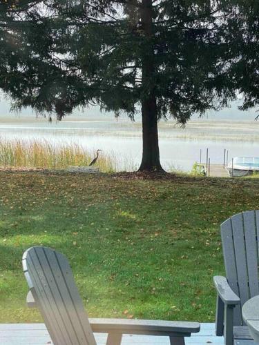 Relaxing Home On White Lake.