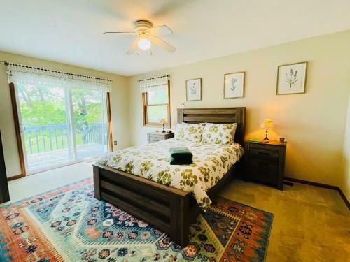 Lake Lorraine Home With Private Dock And Hot Tub!