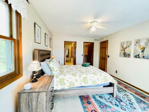 Lake Lorraine Home With Private Dock And Hot Tub!