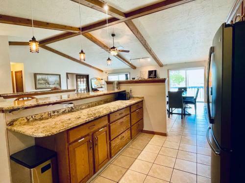 Lake Lorraine Home With Private Dock And Hot Tub!