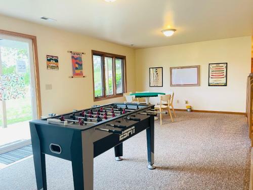 Lake Lorraine Home With Private Dock And Hot Tub!