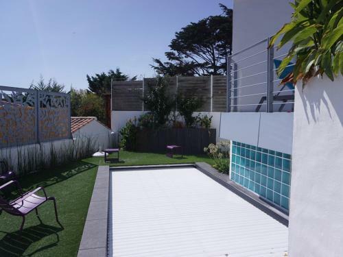 Maison L'herbaudi�re, 5 Pi�ces, 9 Personnes - Fr-1-224b-61