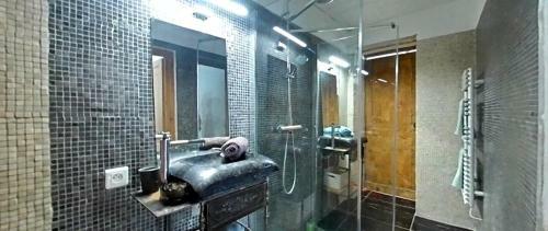 Apartamento L?authentique Situ� � 10 M Des Ar�nes De N�mes