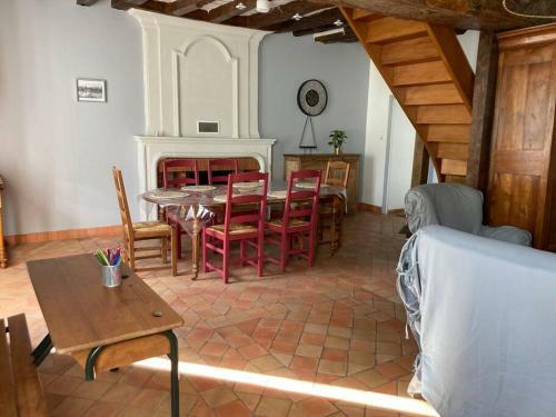 G�te Au Bord De La Rivi�re 3 Chambres