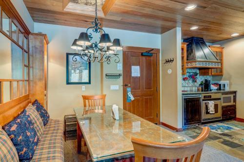 Village At Palisades Tahoe #2216