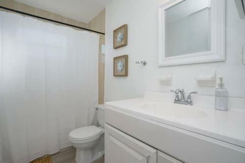 Blue Door Duplex Renovated Parking And Designed