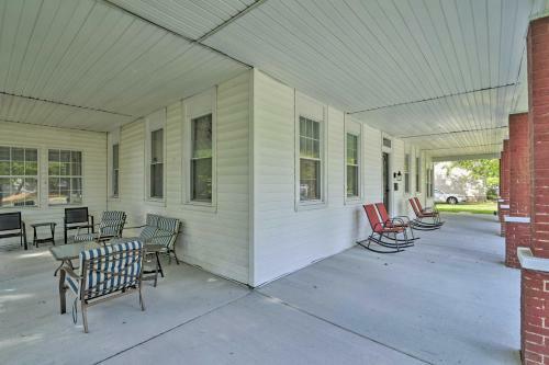Hampton Sanctuary With Fire Pit And Fenced Yard!