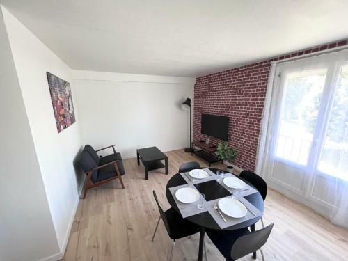 Ambiance, Convivialit� Et Emplacement