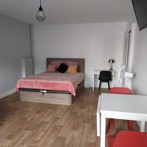 Apartamento 2 Lys Orleans Downtown, Free Secure Parking