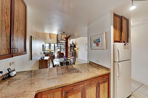 Kamaole Sands Condo 8-409