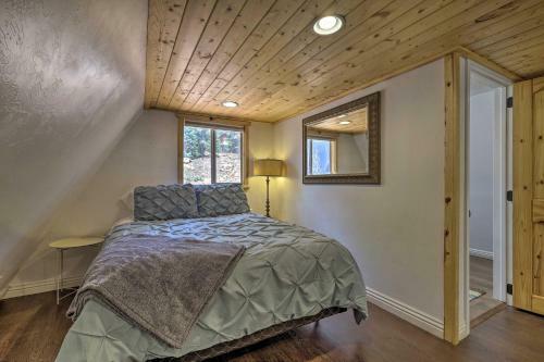 Cozy Duck Creek Cabin About 12 Mi To Natl Forest