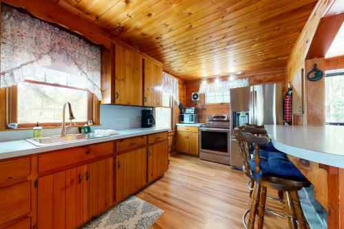 Lake House Retreat