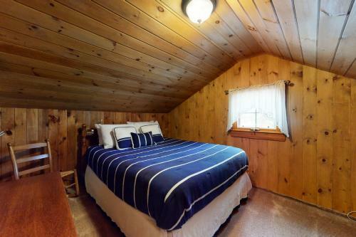 Lake House Retreat