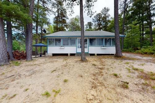 Lake House Retreat