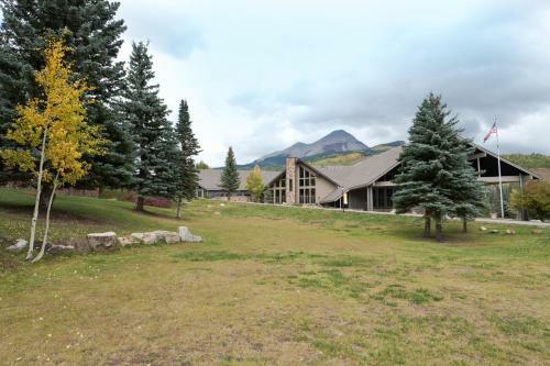Cascade Village 320