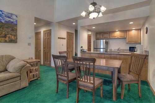 Cascade Village 320
