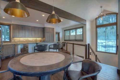 20 Vermillion Drive