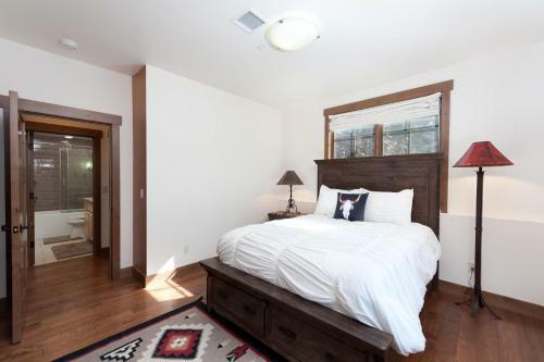 20 Vermillion Drive