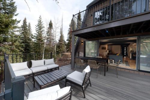 49330 Highway 550