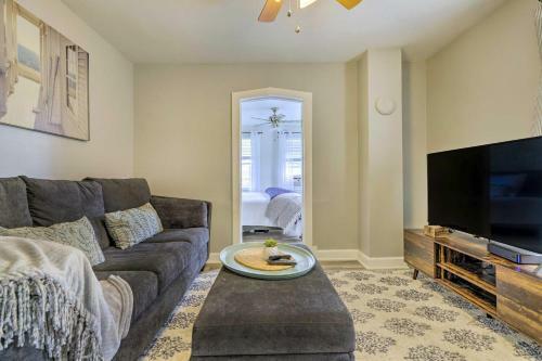 Waterford House Less Than 4 Mi To Ocean Beach Park!