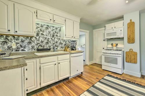 Bright And Airy Waterford Duplex - Porch And Deck