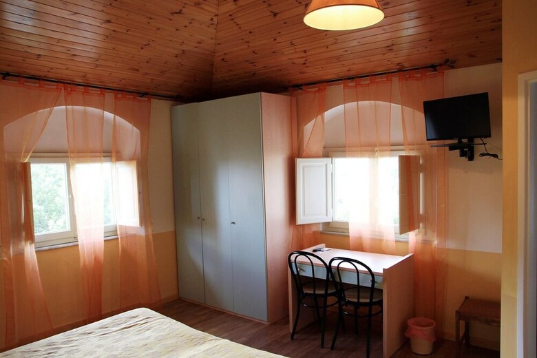 Hostal Albergo Villa Gradita