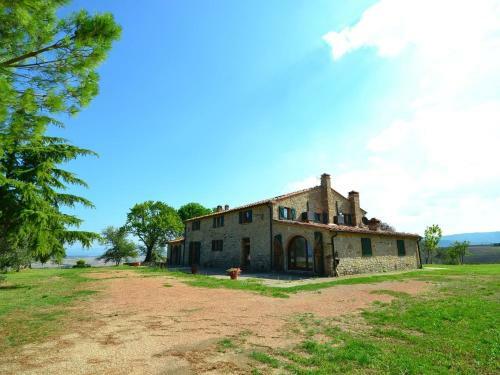 A Beautiful House With Breathtaking View, Large Private Pool, Near Pisa