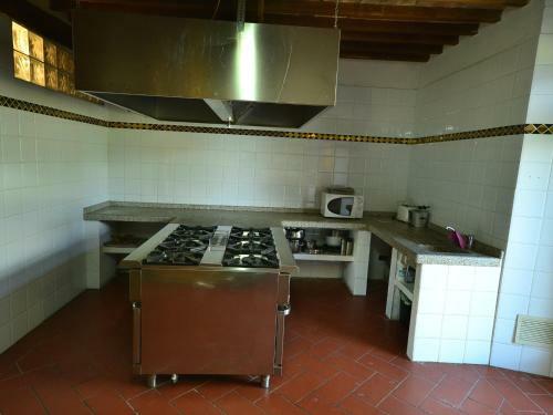 A Beautiful House With Breathtaking View, Large Private Pool, Near Pisa