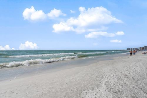 Marco Beach Ocean Resort IV
