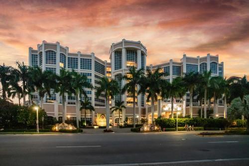 Marco Beach Ocean Resort IV