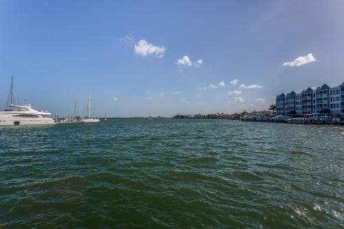 Anglers Cove Oasis