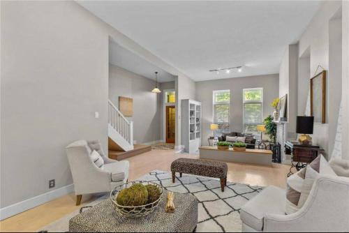 Huge Victorian Home In Historic Lafayette Square