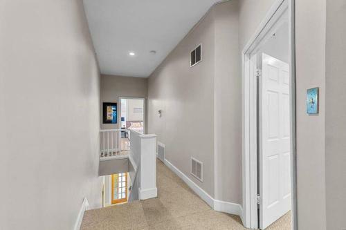 Huge Victorian Home In Historic Lafayette Square