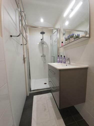 Magnifique Logement � 5mn De La Mer Et Du Golf