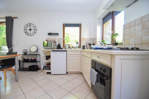 Maison De Vacances 4 Pers Avec Piscine Commune