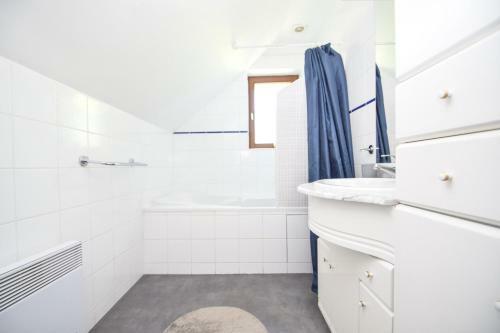 Maison De Vacances 4 Pers Avec Piscine Commune
