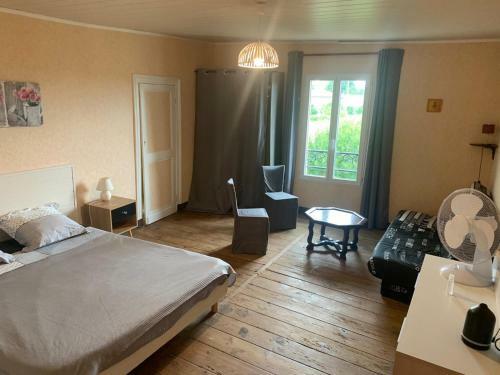 Hostal La Petite Poyannaise