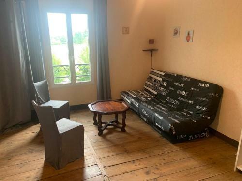 Hostal La Petite Poyannaise