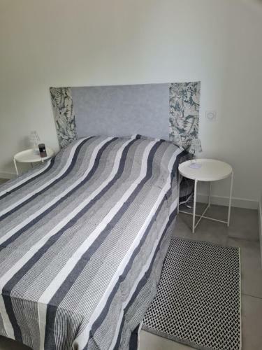 Apartamento Logement Dans Villa Neuve Avec Acc�s Au Jardin