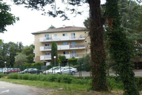 Apartamento Charming Studio With Terrace In Aix-en-provence