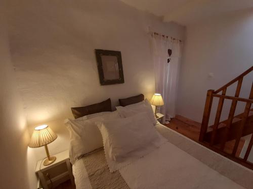 Maisonnette De Charme Avec Petite Terrasse