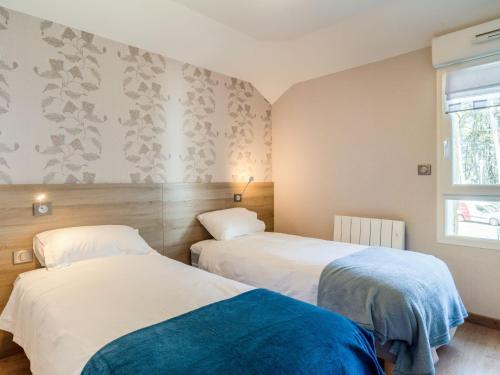 Apartment Parc Saint-cl�ment-3