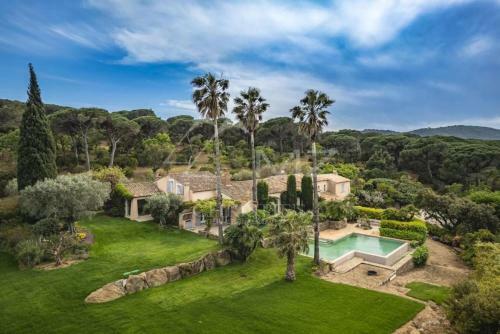 7 Bedroom Luxury Villa Near St. Tropez & Beach