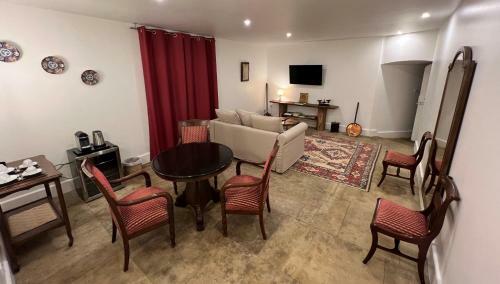 Bed & Breakfast Manoir De Bessodes